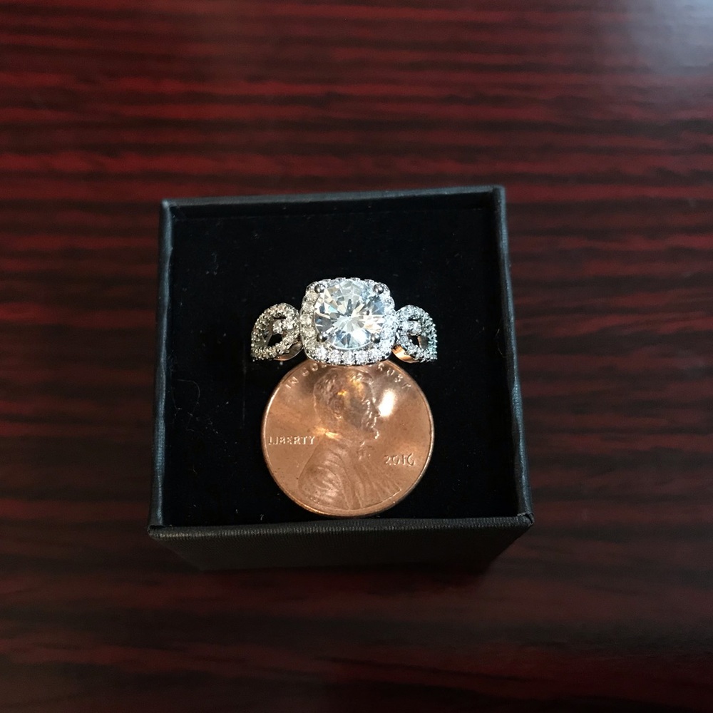 🎉HOST PICK! Elegant 925 Silver White Sapphire Ring! - Picture 2 of 3